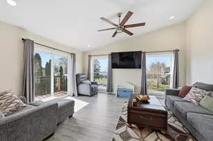 7134 N Tichigan Rd, Racine, WI 53185 - Photo 10