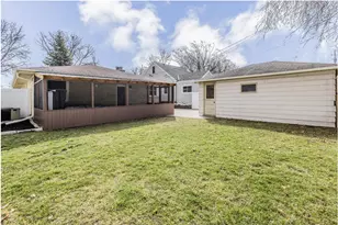 755 N 112th St, Wauwatosa, WI 53226 - Photo 28