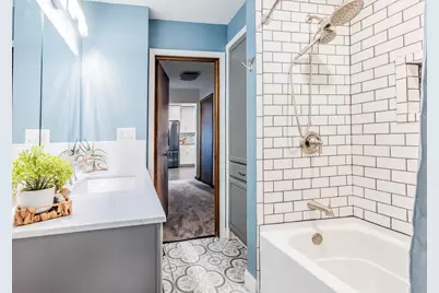 755 N 112th St, Wauwatosa, WI 53226 - Photo 16