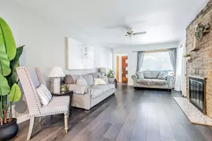 755 N 112th St, Wauwatosa, WI 53226 - Photo 4