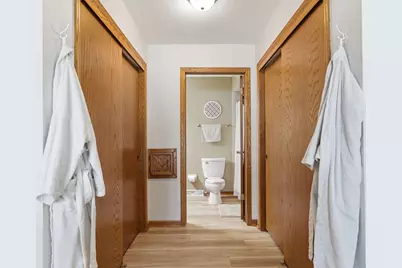 1907  Fieldcrest Ln, Waukesha, WI 53186 - Photo 16