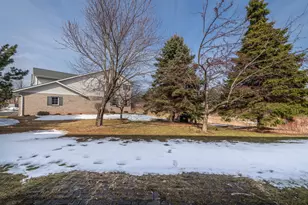 622 Shepherds Dr, West Bend, WI 53090 - Photo 18