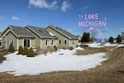 901  Hawthorne Ct, Manitowoc, WI 54220 - Photo 2