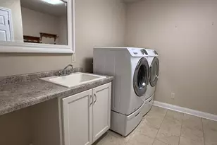 901 Hawthorne Ct, Manitowoc, WI 54220 - Photo 28