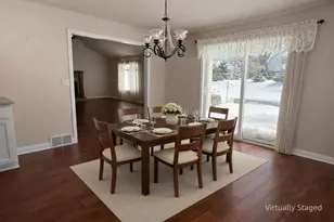 901 Hawthorne Ct, Manitowoc, WI 54220 - Photo 16