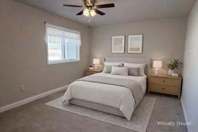 901  Hawthorne Ct, Manitowoc, WI 54220 - Photo 32