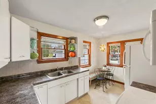 754 Summit Ave, Oconomowoc, WI 53066 - Photo 10