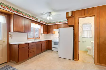 2405  State St, La Crosse, WI 54601 - Photo 18