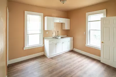 1238 N 34th St, Milwaukee, WI 53208 - Photo 6