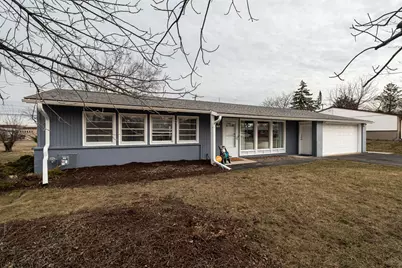 5706 W Luebbe Ln, Milwaukee, WI 53223 - Photo 30