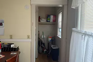 434 N 32nd St, Milwaukee, WI 53208 - Photo 16