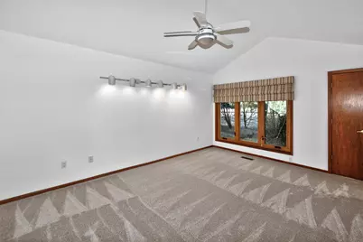 2415  Walnut Grove Ct #B, Brookfield, WI 53005 - Photo 16