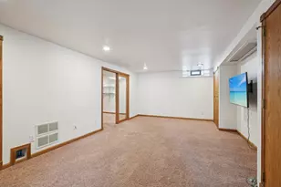 3443 S Adams Ave, Milwaukee, WI 53207 - Photo 30