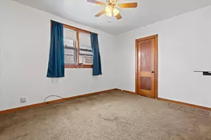 2837 S 15th St, Milwaukee, WI 53215 - Photo 16