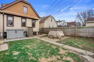 2837 S 15th St, Milwaukee, WI 53215 - Photo 28