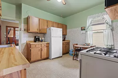 2837 S 15th St, Milwaukee, WI 53215 - Photo 10