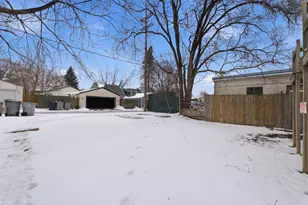 3623 N 76th St, Milwaukee, WI 53222 - Photo 4