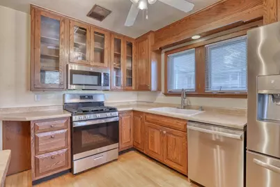 2141 S 87th St, West Allis, WI 53227 - Photo 14