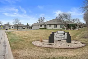 N81W17495 Shady Ln, Menomonee Falls, WI 53051 - Photo 24