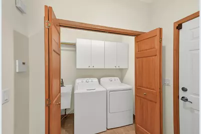 2409  Caribou Ln, Grafton, WI 53024 - Photo 14