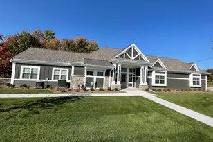W214N4932 Casey Ct, Menomonee Falls, WI 53051 - Photo 10