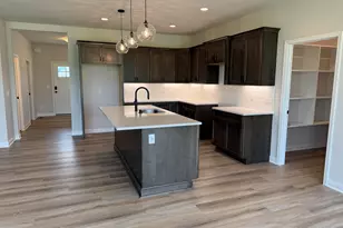 W214N4932 Casey Ct, Menomonee Falls, WI 53051 - Photo 6