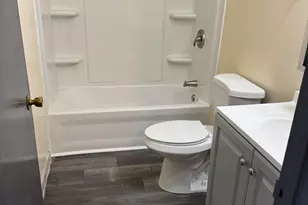 3904 S Sunset Square, Greenfield, WI 53220 - Photo 4