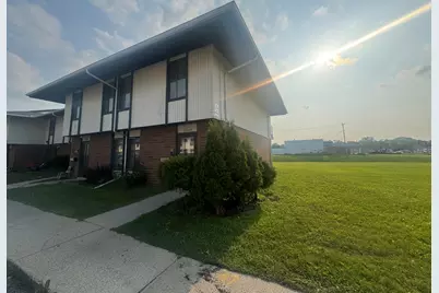 3908 S Sunset Sq #3908, Greenfield, WI 53220 - Photo 1