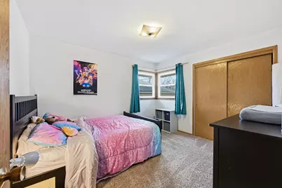 3845 N 100th St, Wauwatosa, WI 53222 - Photo 16