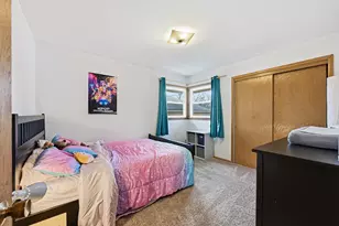 3845 N 100th St, Wauwatosa, WI 53222 - Photo 16