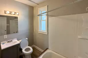 2346 N 18th St, Milwaukee, WI 53206 - Photo 8