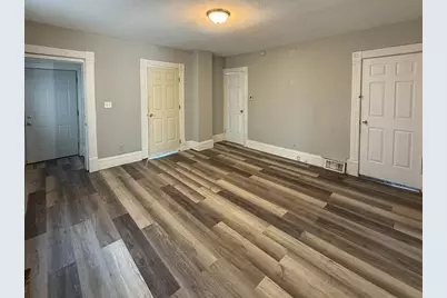 2346 N 18th St, Milwaukee, WI 53206 - Photo 2