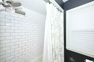 2944 N 70th St, Milwaukee, WI 53210 - Photo 32