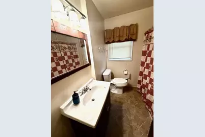 2727  Rosalind Ave, Racine, WI 53403 - Photo 24