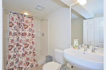 145  Lynnwood Ln, Brookfield, WI 53005 - Photo 28