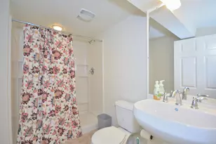 145 Lynnwood Ln, Brookfield, WI 53005 - Photo 28