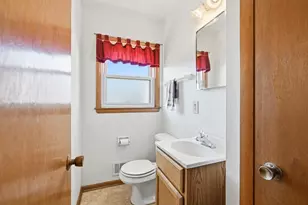 2417 Dombrowski Blvd, Racine, WI 53405 - Photo 18