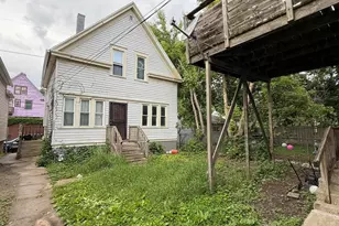 2847 N Booth St, Milwaukee, WI 53212 - Photo 2