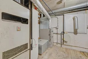 2132 S 23rd St, Milwaukee, WI 53215 - Photo 18