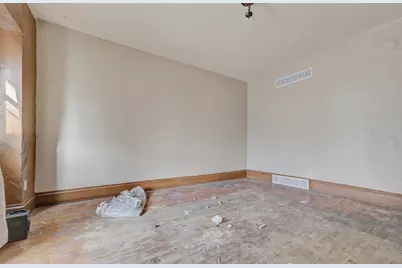 2132 S 23rd St #2132A, Milwaukee, WI 53215 - Photo 4