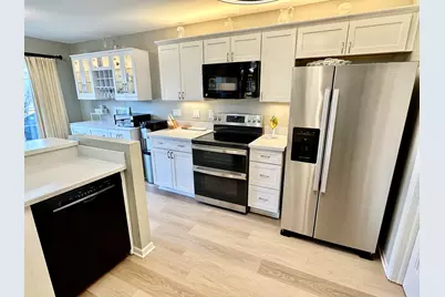 1737  Woodland Dr #12-39, Geneva, WI 53147 - Photo 8