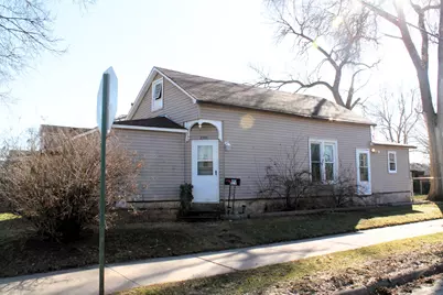 2339  Loomis St, La Crosse, WI 54603 - Photo 1
