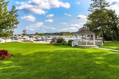 269  Fontana Blvd #2452, Fontana, WI 53125 - Photo 22