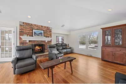 2626 W Ranch Rd, Mequon, WI 53092 - Photo 12