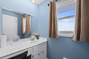 2626 W Ranch Rd, Mequon, WI 53092 - Photo 24