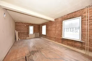 825 Fredonia Ave, Fredonia, WI 53021 - Photo 6