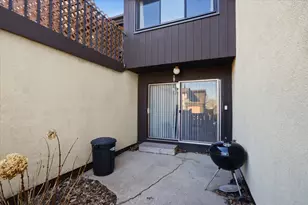 5270 Somerset Ln, Greenfield, WI 53221 - Photo 30