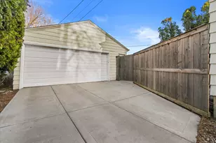 2858 S 53rd St, Milwaukee, WI 53219 - Photo 30