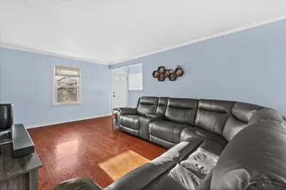 2858 S 53rd St, Milwaukee, WI 53219 - Photo 4