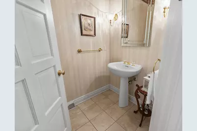 12434 N Golf Dr, Mequon, WI 53092 - Photo 26